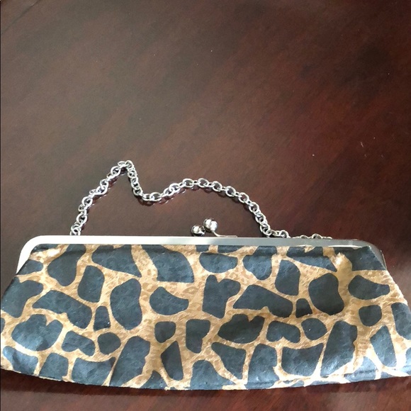 Baqtique Animal Print Clutch - Picture 4 of 5